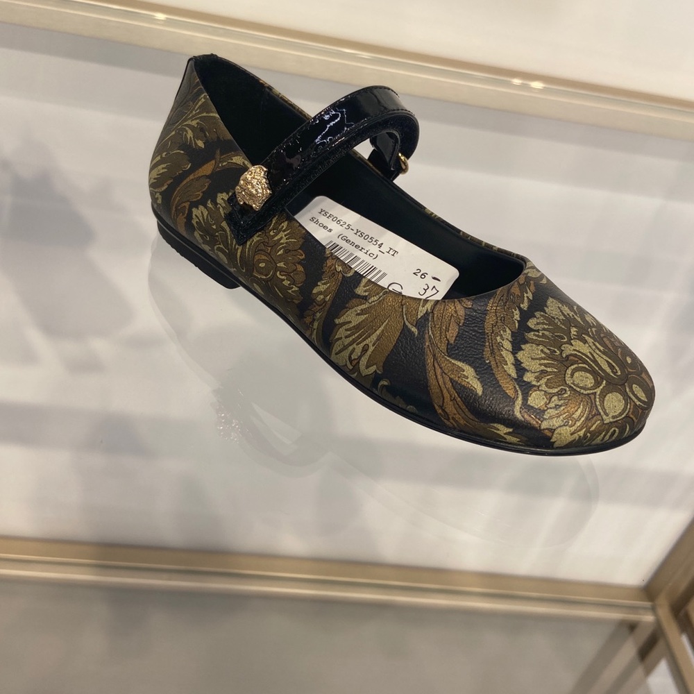 Kids Versace flats brand new never worn size 11